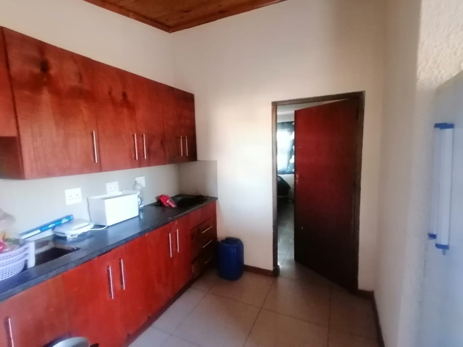 5 Bedroom Property for Sale in Eikendal Western Cape